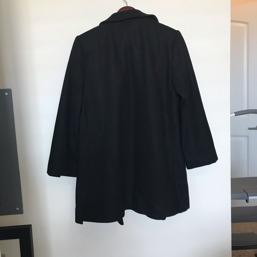 Ladies Coat - Picture 3 of 4